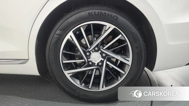 Hyundai The New Grandeur IG id 4250470 из Кореи 13