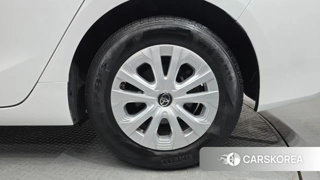 Toyota Prius 4th Generation id 4636610 из Кореи 13