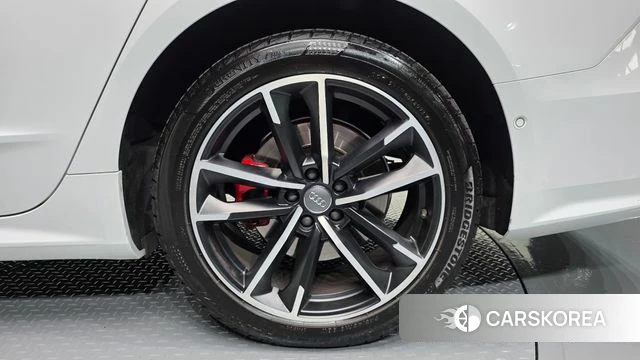 Audi A7 (4K) id 4864723 из Кореи 13