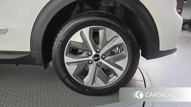 Kia Niro EV id 4283432 из Кореи 13