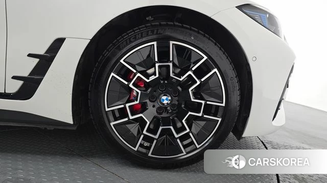 BMW i4 id 4584076 из Кореи 13