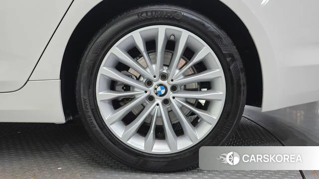 BMW 5 Series (G30) id 4551278 из Кореи 13