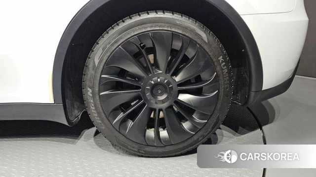 Tesla Model Y id 4753165 из Кореи 13