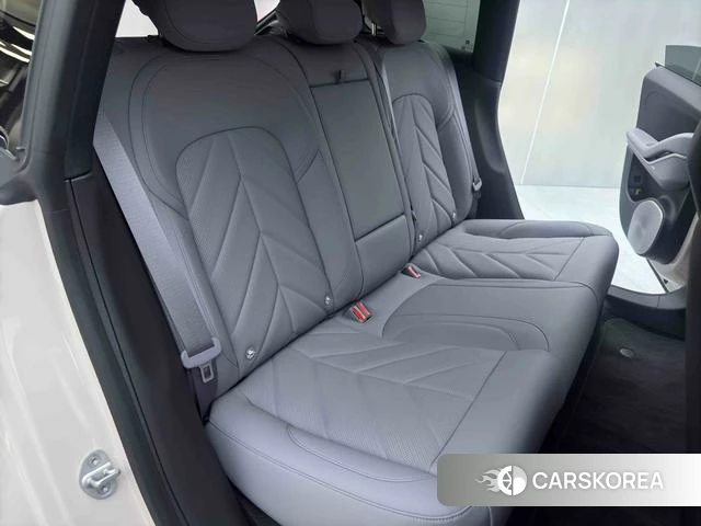 Weilai ET5T id 3920863 из Китая 13