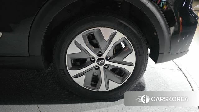 Kia Niro EV id 4581217 из Кореи 13