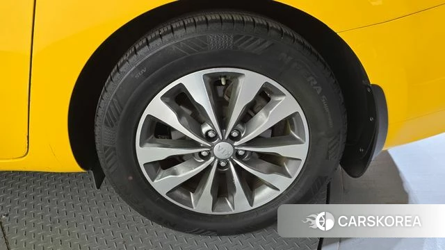 Kia All New Carnival id 4448313 из Кореи 13
