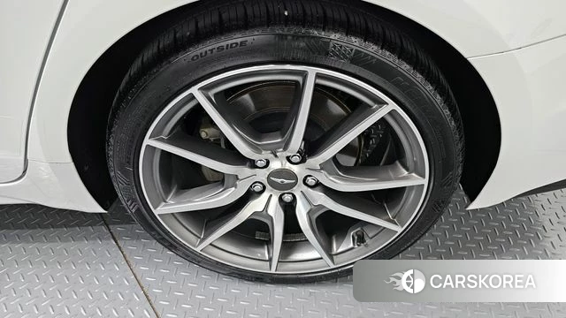 Genesis G70 id 4324957 из Кореи 13