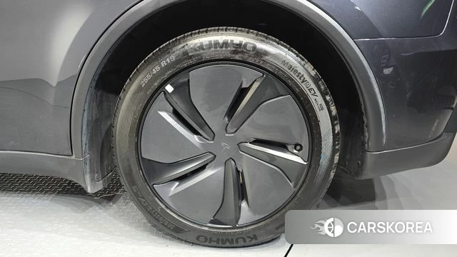 Tesla Model Y id 4499374 из Кореи 13