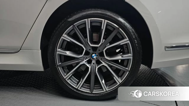BMW 7 Series (G11) id 4304182 из Кореи 13