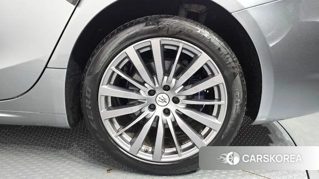 Maserati Ghibli id 4592094 из Кореи 13