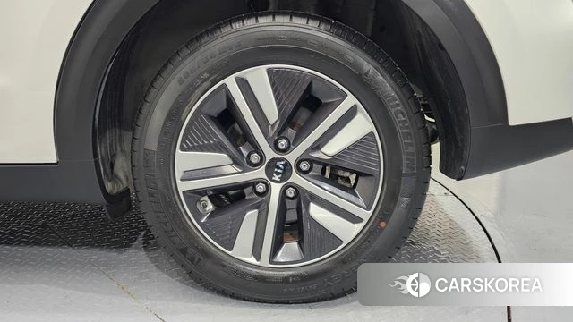 Kia The New Niro id 4324504 из Кореи 13