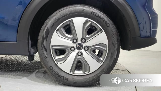 Kia Niro id 4531043 из Кореи 13