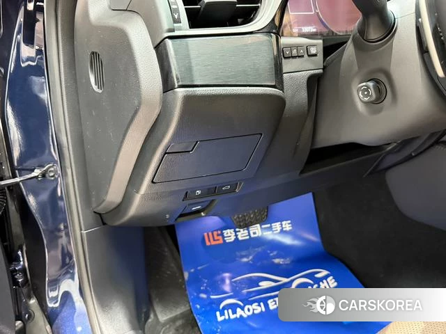 Lexus ES id 4314267 из Китая 13