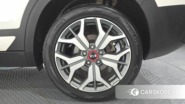 Kia Seltos id 4849298 из Кореи 13