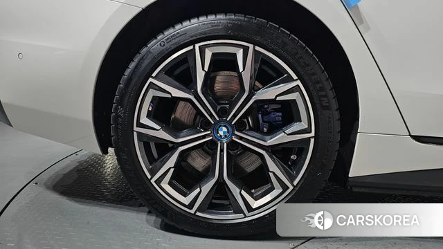 BMW i4 id 4862981 из Кореи 13