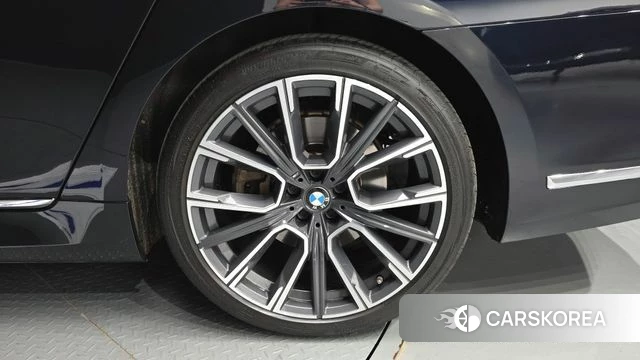 BMW 7 Series (G11) id 4283288 из Кореи 13