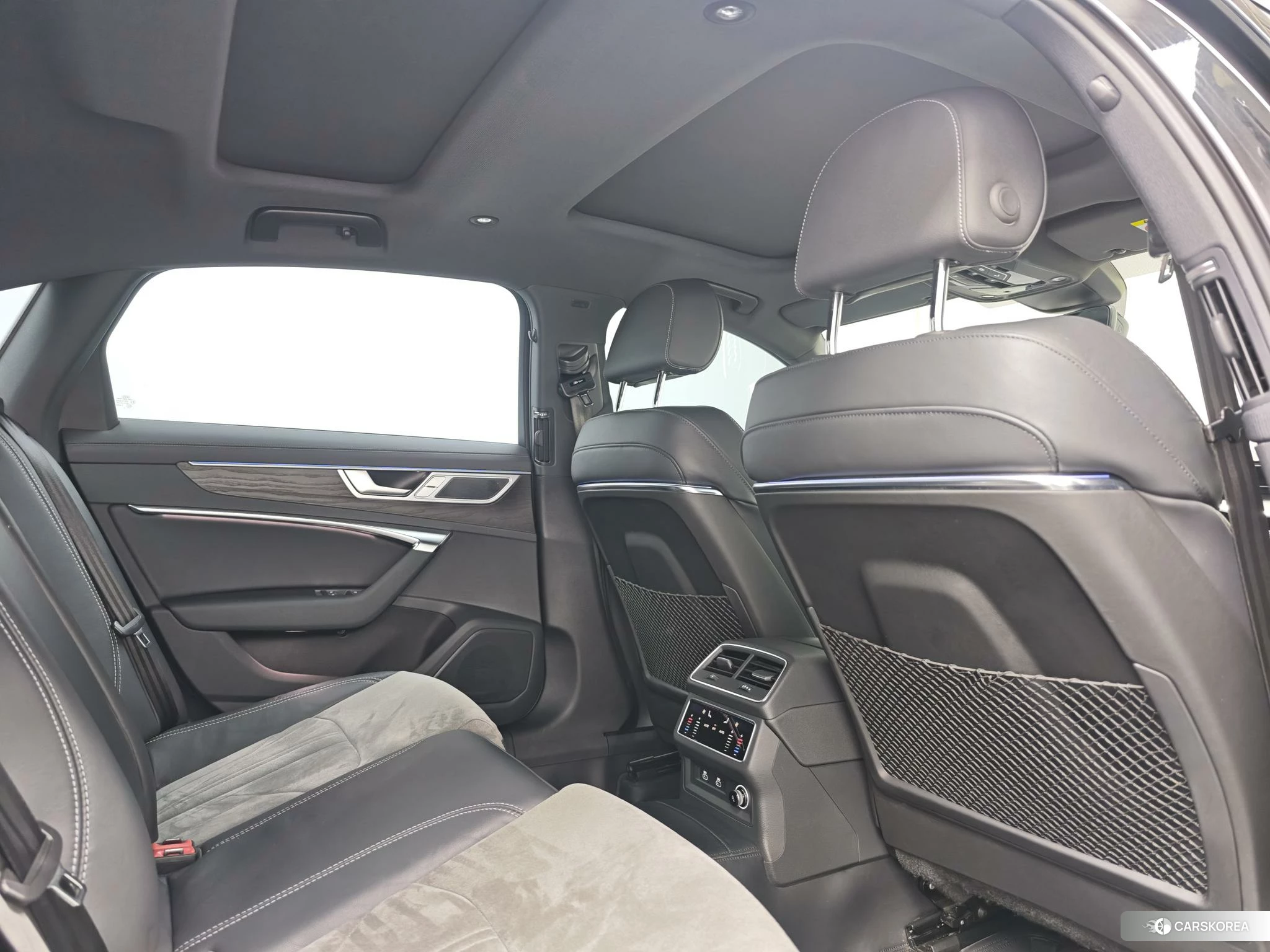 Audi A6L id 4467962 из Китая 13
