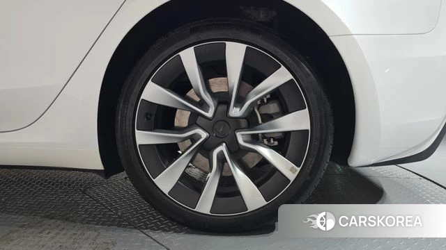 Tesla Model 3 id 4778035 из Кореи 13