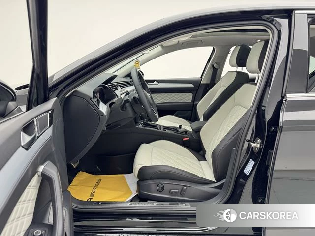 Volkswagen Magotan id 4258663 из Китая 13