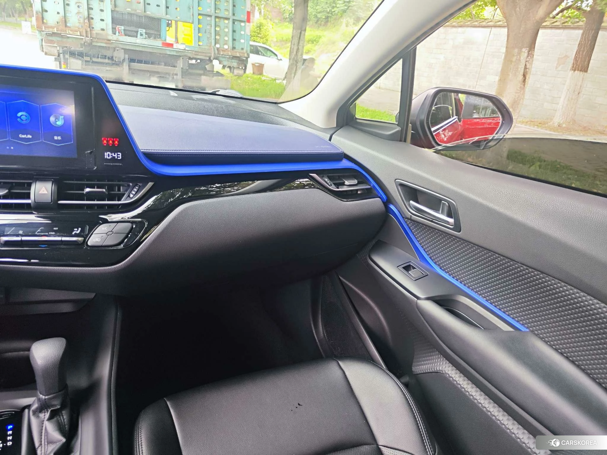 Toyota C-HR id 4452923 из Китая 13