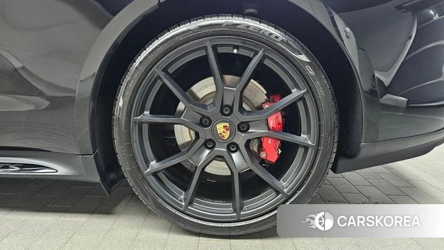 Porsche Taycan id 4475392 из Кореи 13