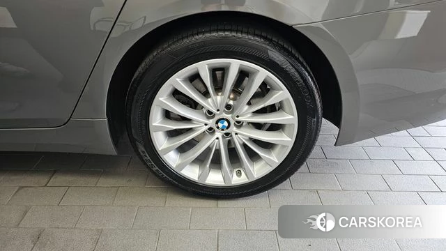 BMW 5 Series (G30) id 4444364 из Кореи 13