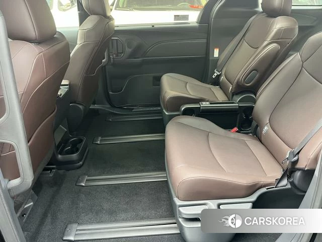 Toyota Grevia id 4261227 из Китая 13