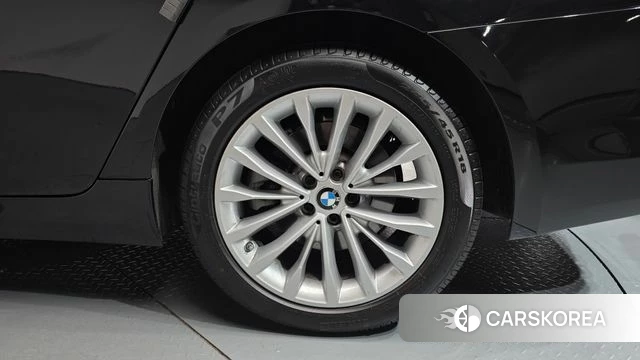 BMW 5 Series (G30) id 4776035 из Кореи 13