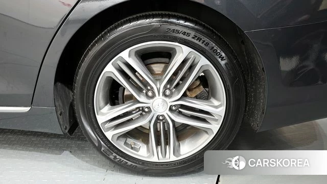 Hyundai Grandeur IG id 4188461 из Кореи 13