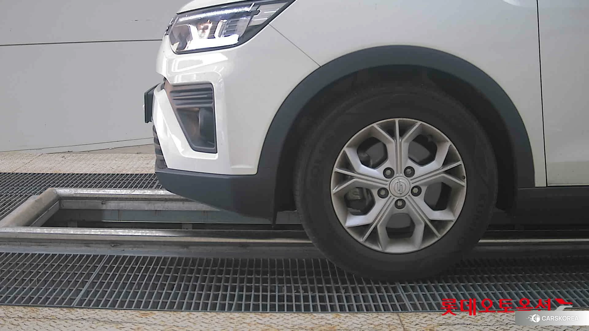 SsangYong Tivoli id 4909347 из Кореи 13