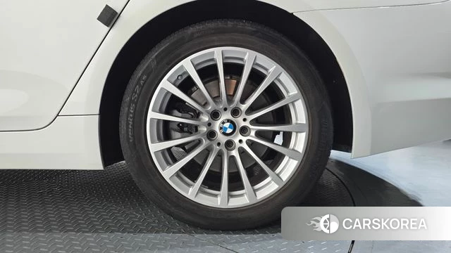 BMW 5 Series (G30) id 4907210 из Кореи 13