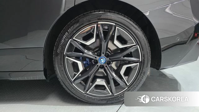 BMW iX id 4354937 из Кореи 13