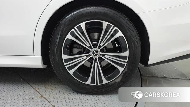 Mercedes-Benz E-Class W214 id 4462515 из Кореи 13