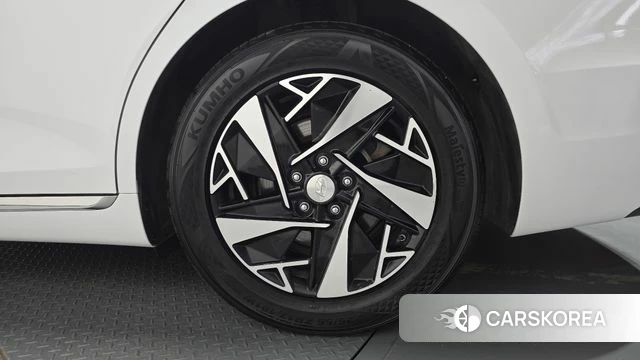 Hyundai The New Grandeur IG Hybrid id 4433730 из Кореи 13