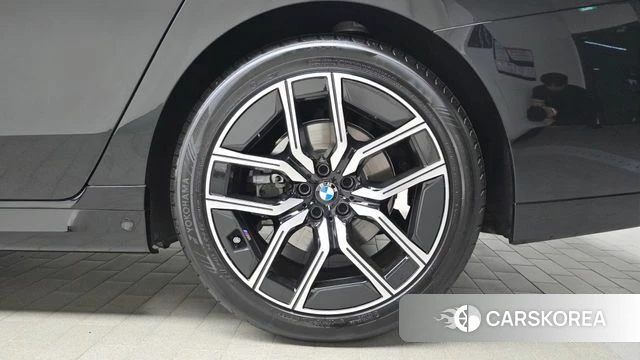 BMW 7 Series (G70) id 4400275 из Кореи 13