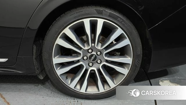 Lincoln Continental 10th Generation id 4856188 из Кореи 13