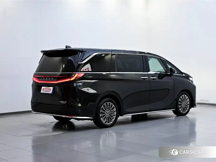 Lexus LM id 4589114 из Китая 13