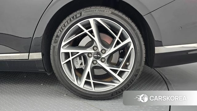 Genesis G90 (RS4) id 4774808 из Кореи 13