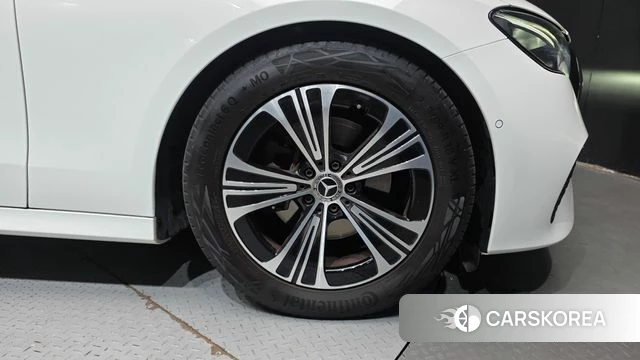 Mercedes-Benz E-Class W214 id 4887127 из Кореи 13