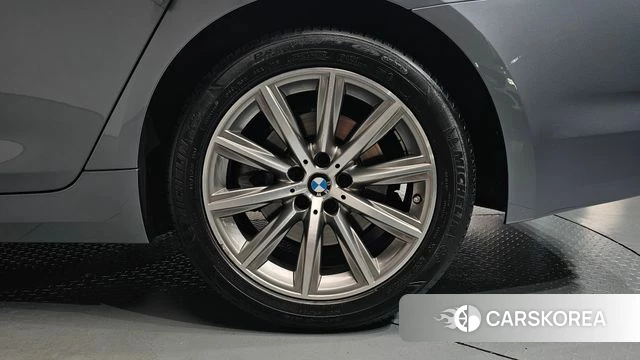 BMW 5 Series (G30) id 4530769 из Кореи 13