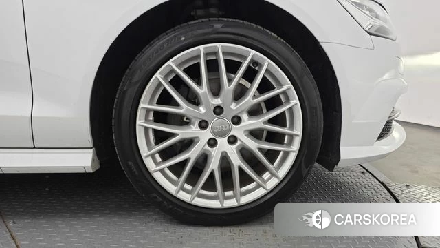 Audi New A6 id 4765463 из Кореи 13