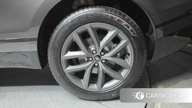 Land Rover Range Rover Velar id 4380997 из Кореи 13