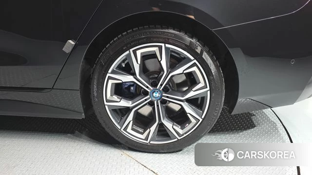 BMW i4 id 4854205 из Кореи 13