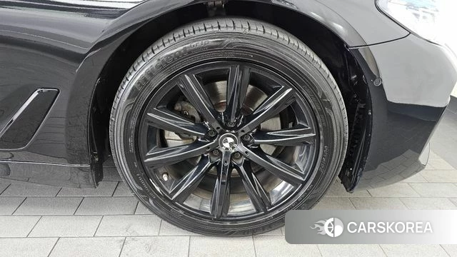 BMW 5 Series (G30) id 4502659 из Кореи 13