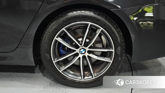 BMW 5 Series (G30) id 4636703 из Кореи 13
