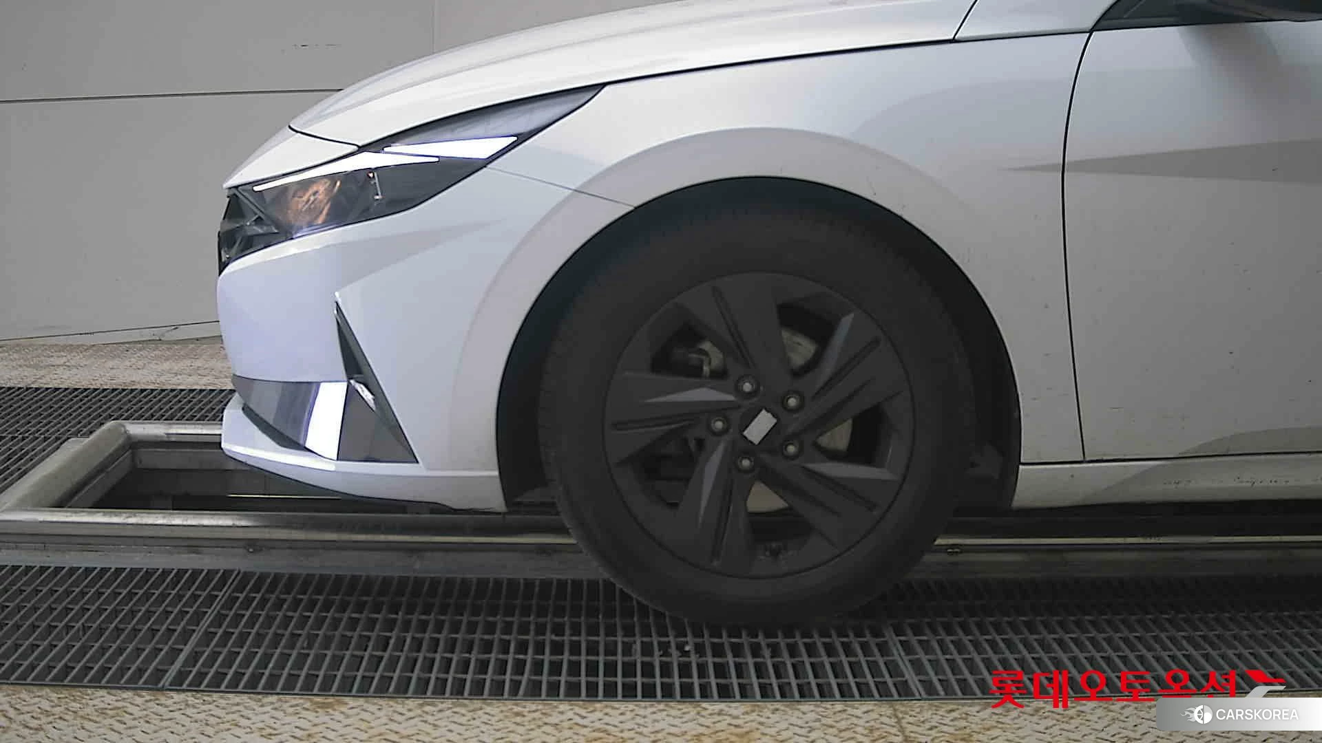 Hyundai Avante id 4289348 из Кореи 13