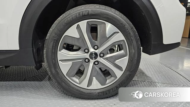 Kia Niro EV id 4293634 из Кореи 13