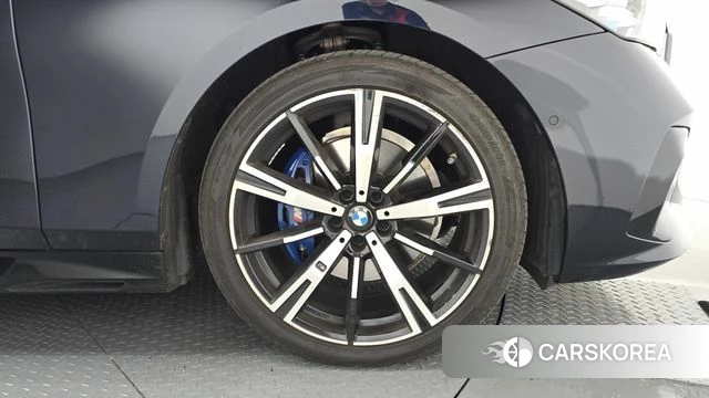 BMW 5 Series (G60) id 4665323 из Кореи 13