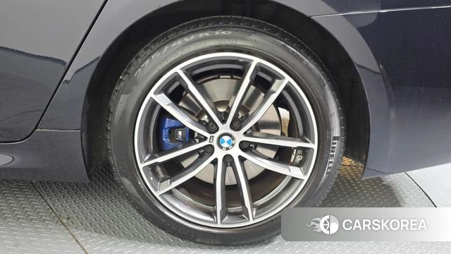 BMW 5 Series (G30) id 4245164 из Кореи 13