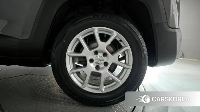 Jeep Renegade id 4310032 из Кореи 13
